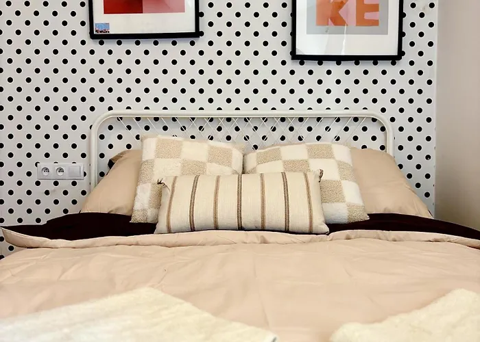 Royal - In By Metro Swietokrzyska 华沙